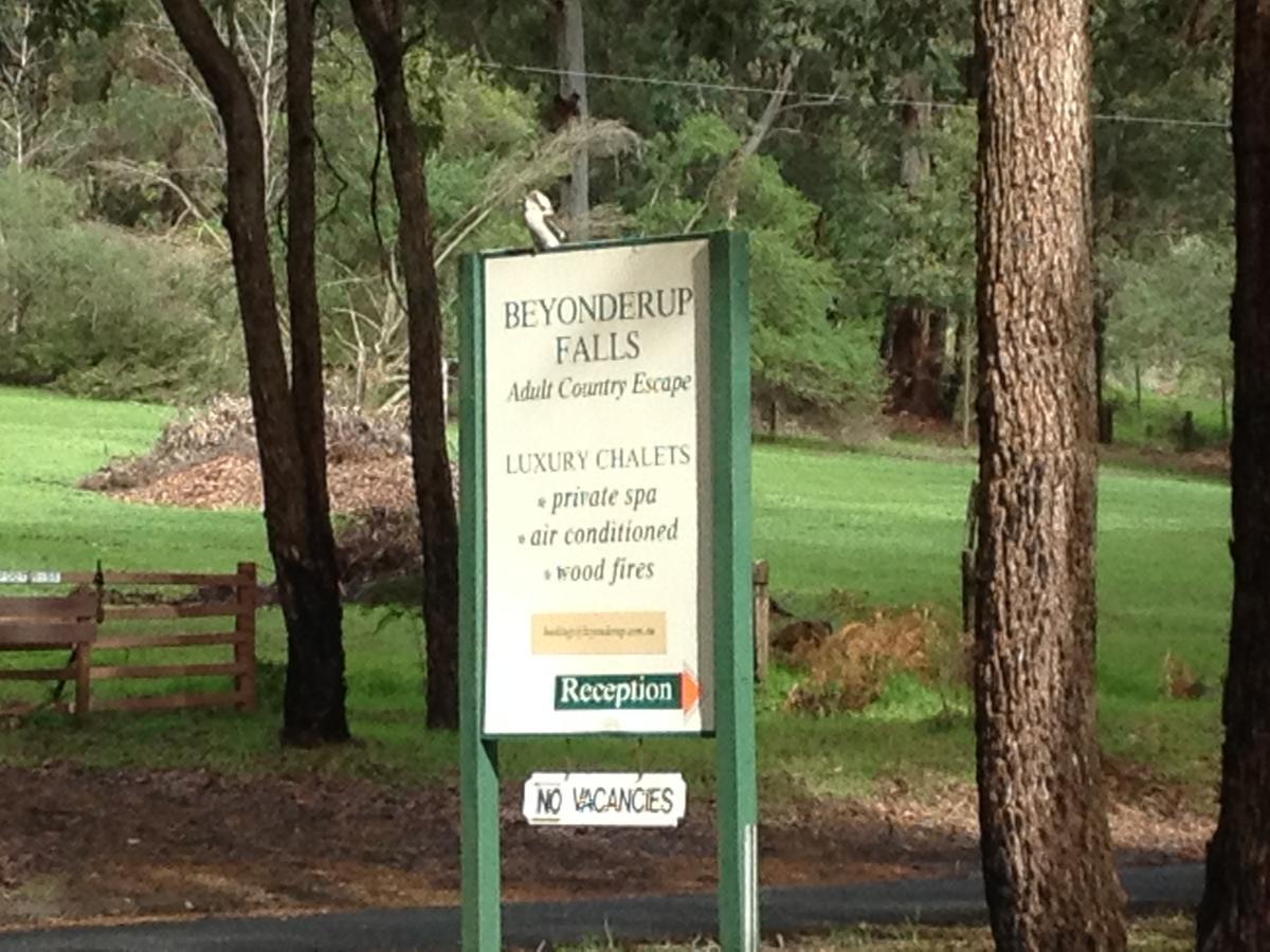 Beyonderup Falls Adult Retreat Nannup Δωμάτιο φωτογραφία